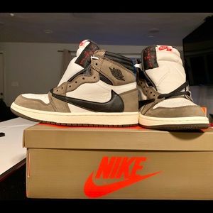 Nike Jordan 1 Retro High Travis Scott Cactus Jack